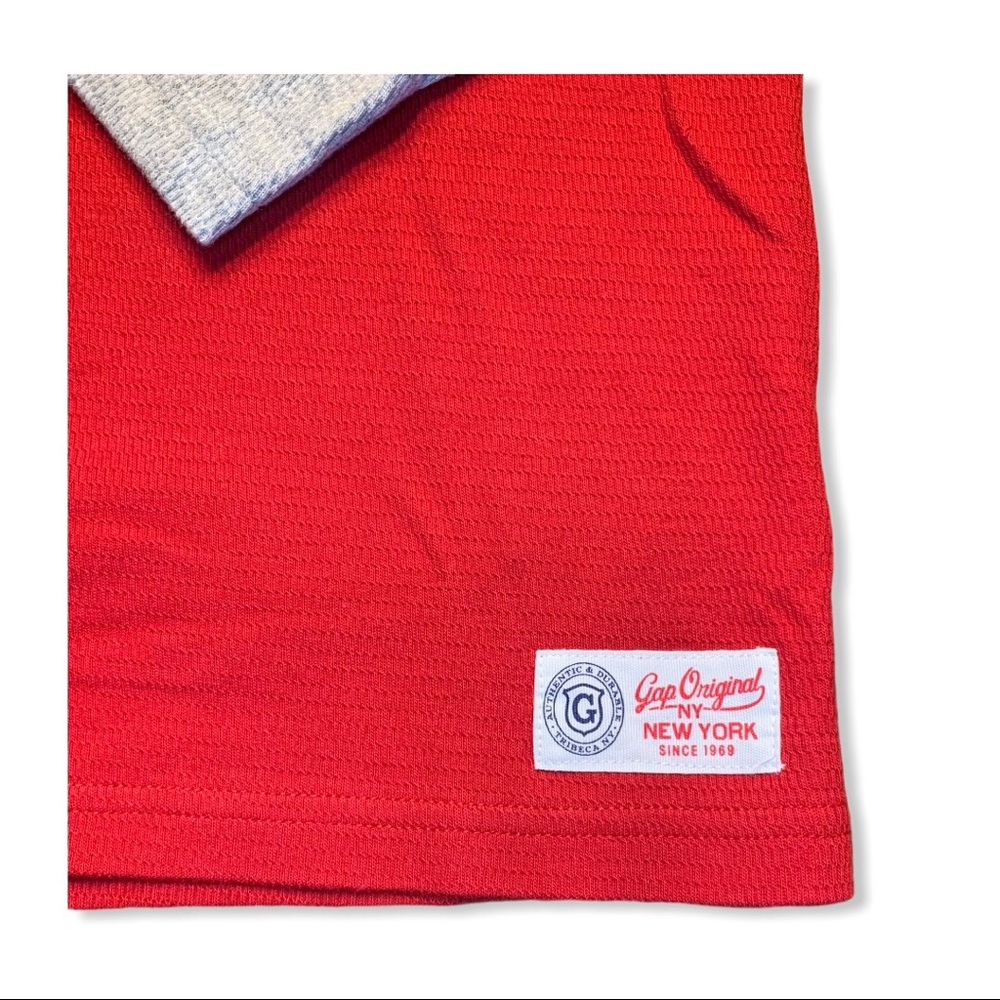 Gap Long Sleeve Red & Gray Raglan Henley - Picture 5 of 6